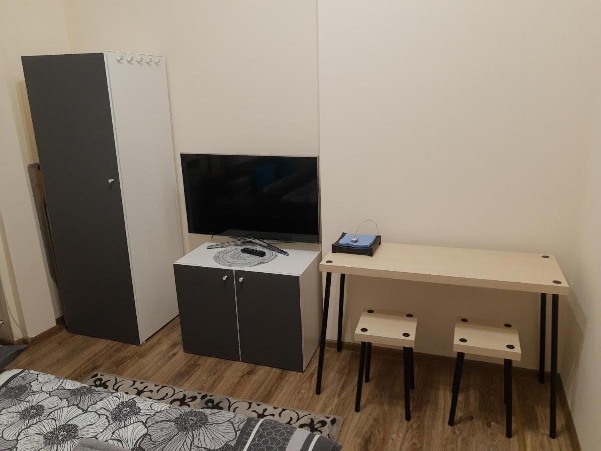 Noclegi Przy Dworcu Pkp 브로츠와프 외부 사진